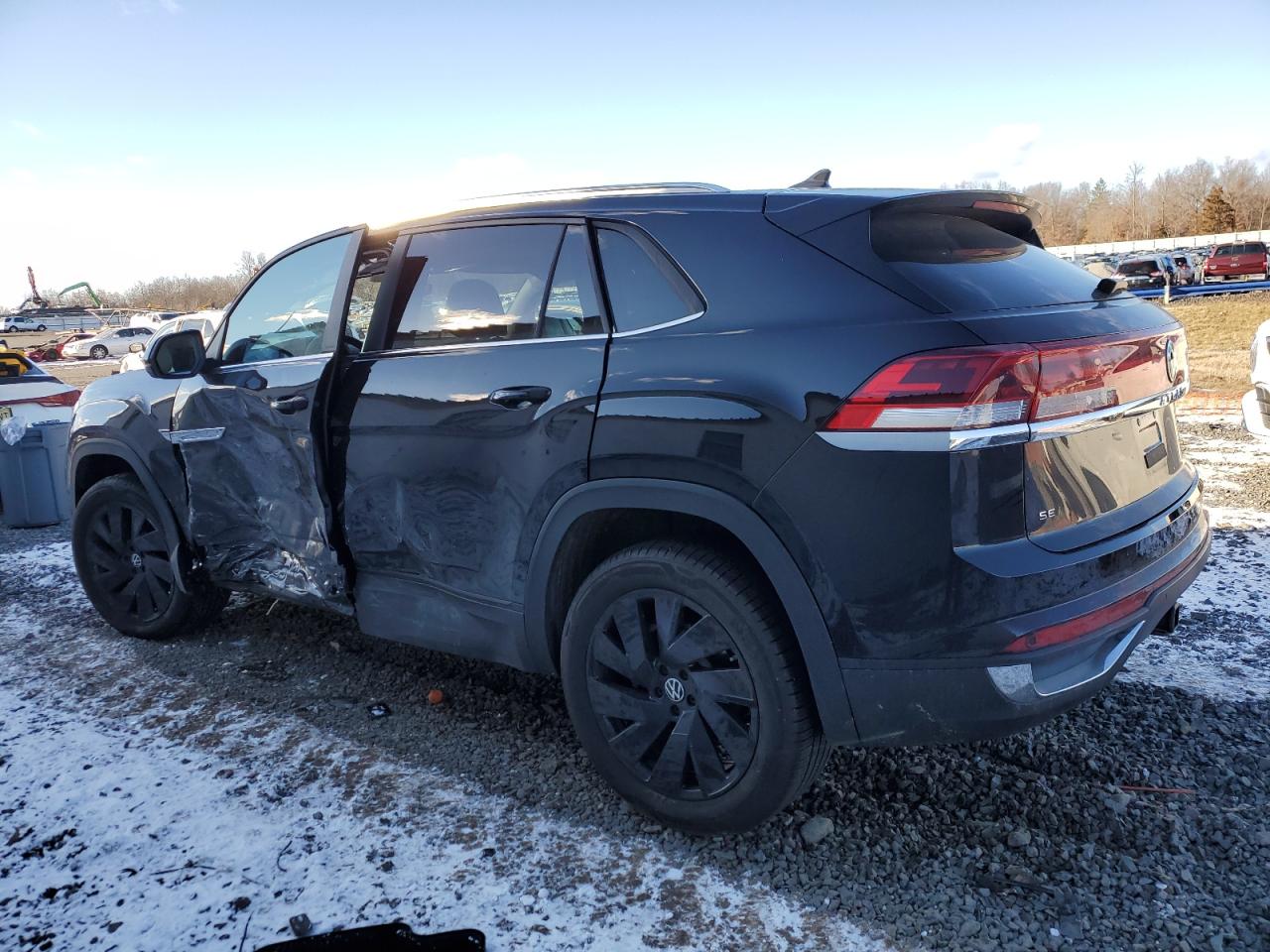 2024 VOLKSWAGEN ATLAS CROSS SPORT SE VIN:1GCSGAFX6D1173567