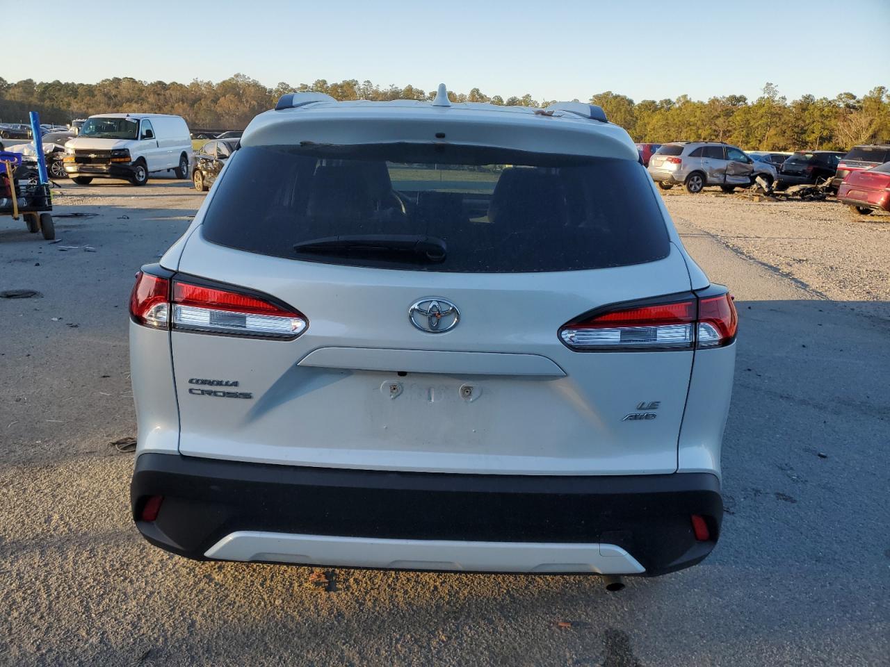 2022 TOYOTA COROLLA CROSS LE VIN:7MUCAABG8NV020422