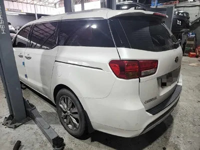 2016 Kia Carnival VIN:
