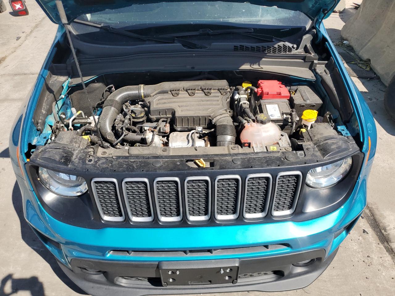 2022 JEEP RENEGADE LATITUDE VIN:ZACNJDB1XNPN60011