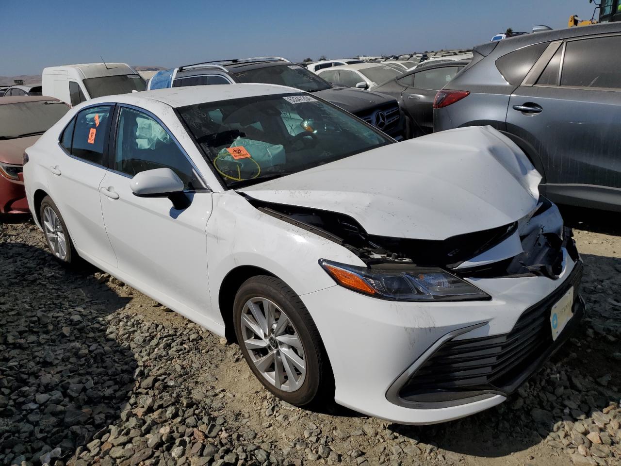 2022 TOYOTA CAMRY LE VIN:4T1C11AK0NU704386