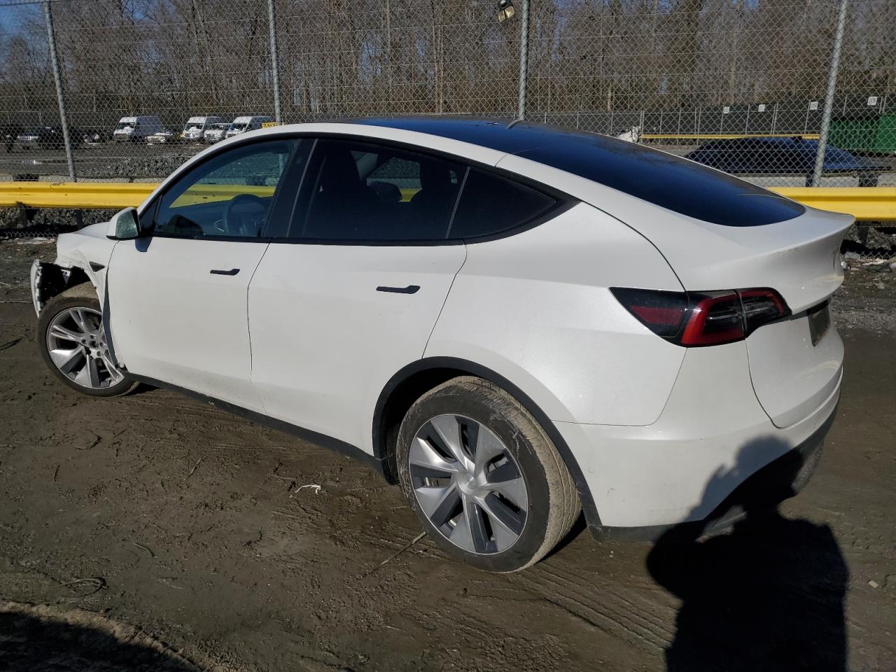 2022 TESLA MODEL Y  VIN:7SAYGAEE3NF466378