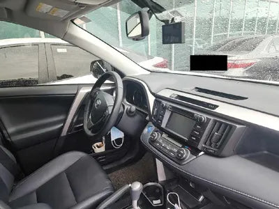 2018 Toyota RAV4 VIN: