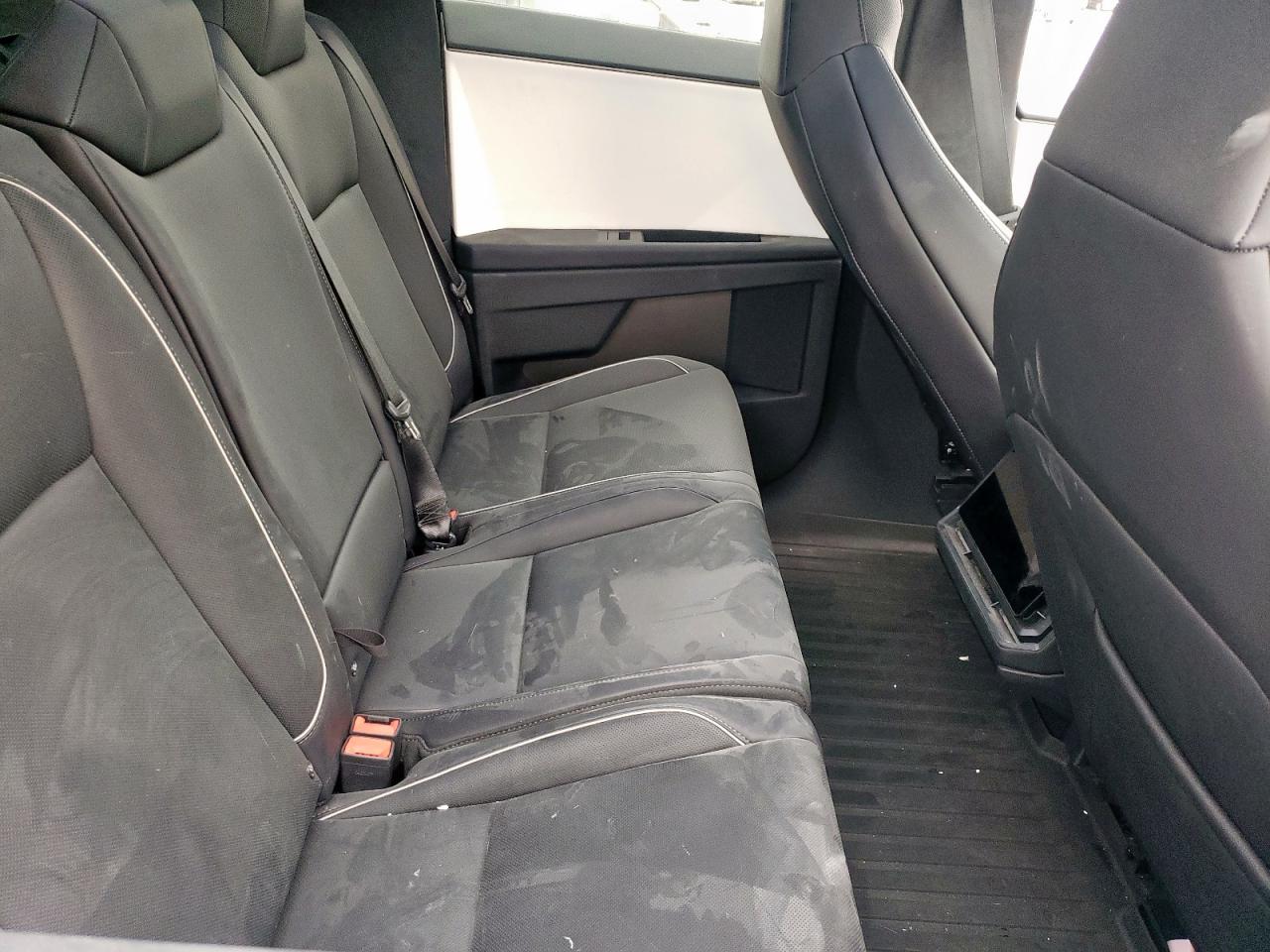 2024 TESLA CYBERTRUCK  VIN:7G2CEHED3RA021099