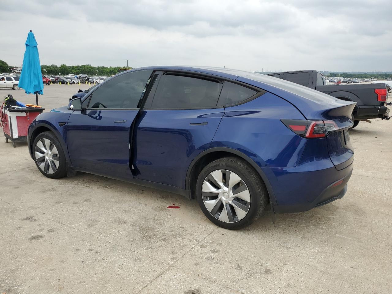 2023 TESLA MODEL Y  VIN:7SAYGDEE7PA094481