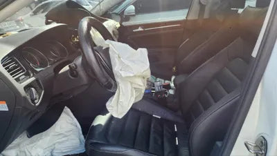 2016 Volkswagen Golf WVWZZZAUZGW130282 VIN:WVWZZZAUZGW130282
