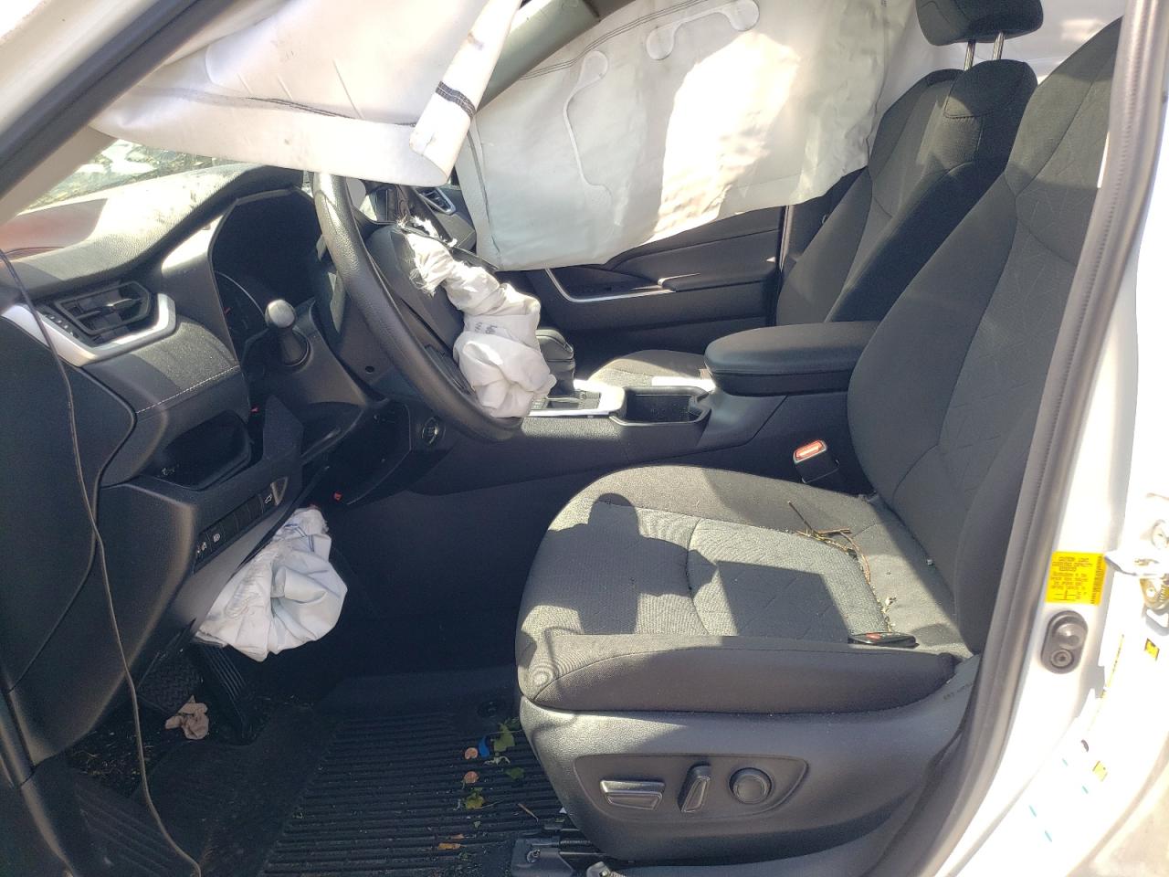 2022 TOYOTA RAV4 XLE VIN:2T3P1RFV3NC292217