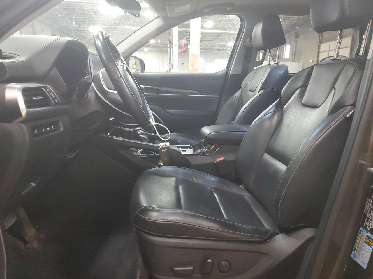 2022 KIA TELLURIDE S VIN:5XYP64HCXNG276089