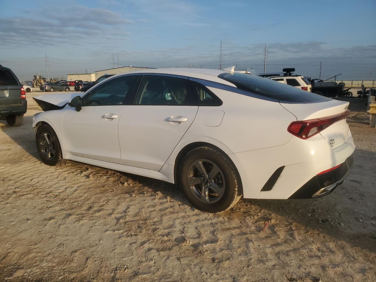 2022 KIA K5 LXS VIN:5XXG14J29NG111879