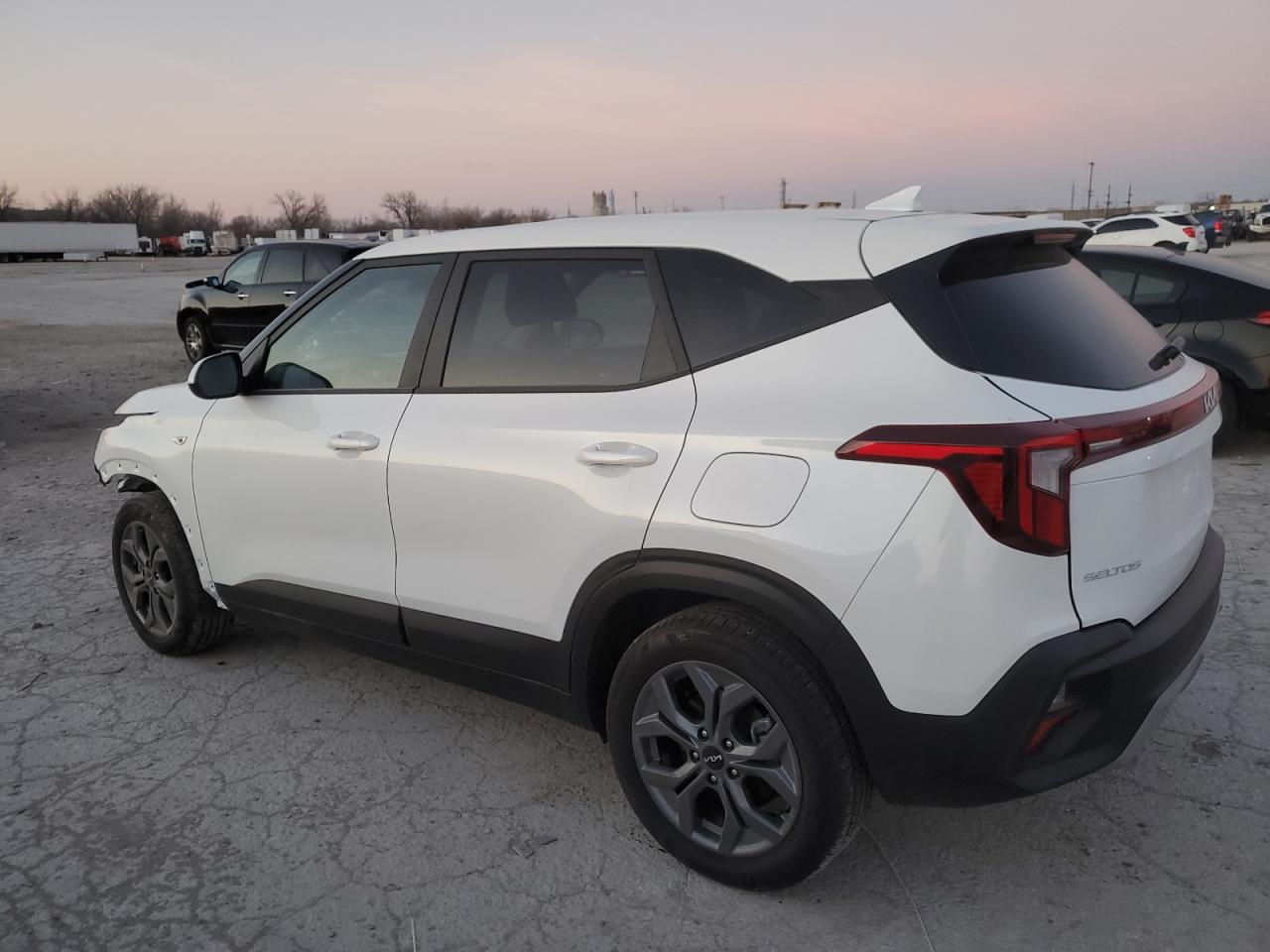 2024 KIA SELTOS LX VIN:KNDEPCAA8R7573288
