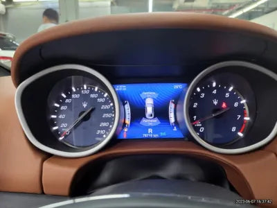 2018 Maserati Ghibli VIN: