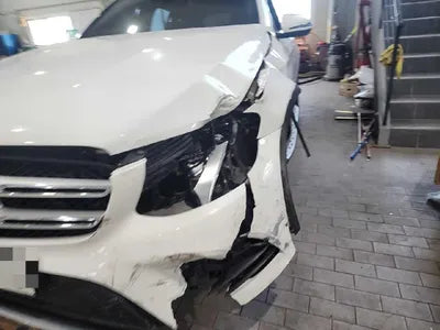 2019 Mercedes-Benz GLC 300 VIN: