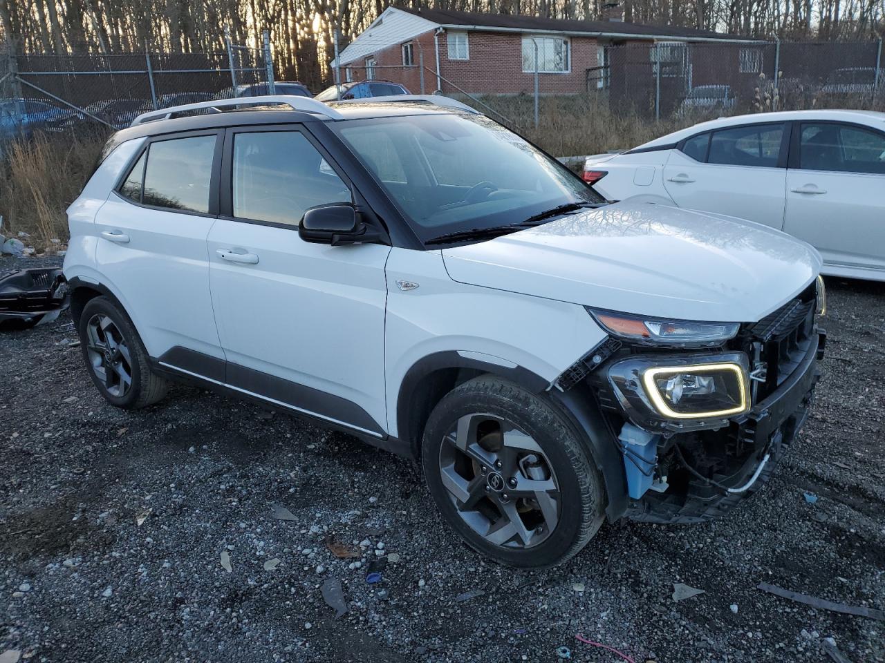 2022 HYUNDAI VENUE SEL VIN:KMHRC8A36NU180604