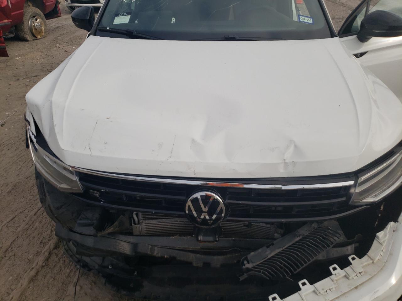 2022 VOLKSWAGEN TIGUAN SE R-LINE BLACK VIN:3VVCB7AX2NM026276