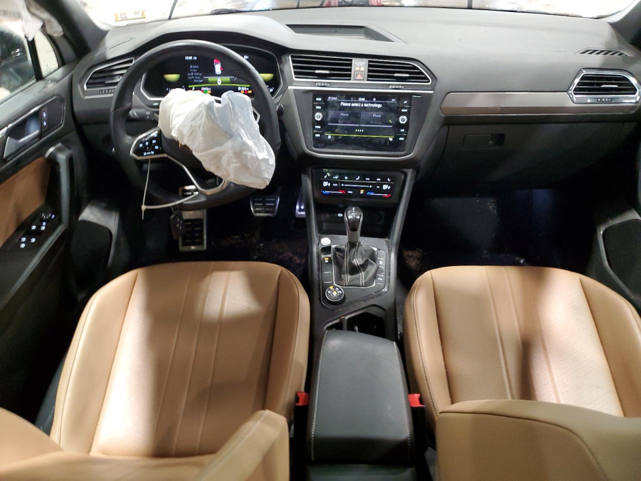 2023 VOLKSWAGEN TIGUAN SE R-LINE BLACK VIN:3VV8B7AX4PM135217