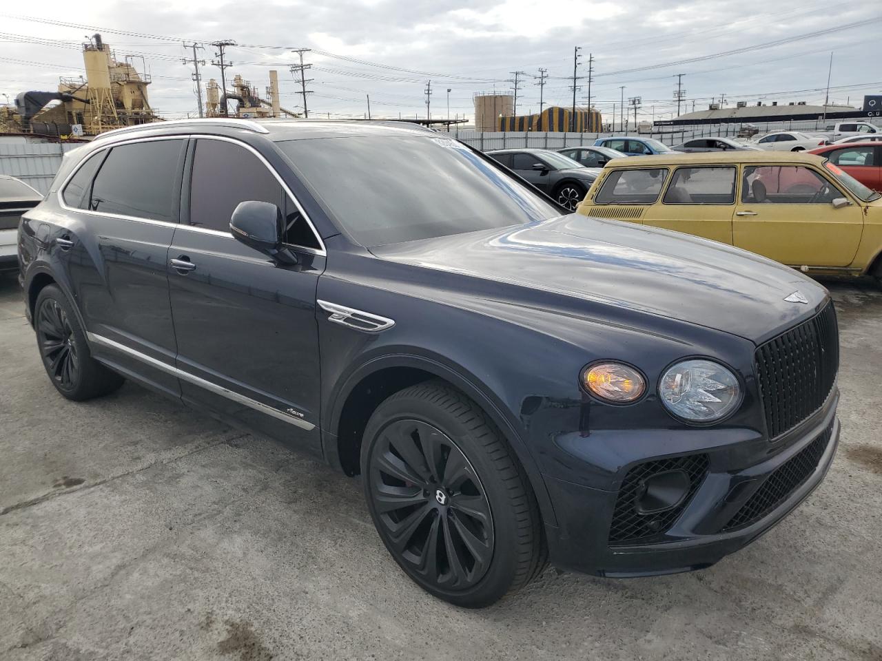 2023 BENTLEY BENTAYGA  VIN:SJAHT2ZV6PC019747
