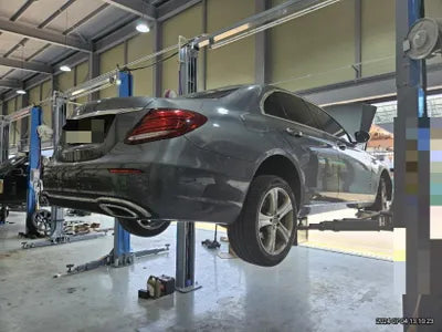 2018 Mercedes-Benz E 220 VIN: