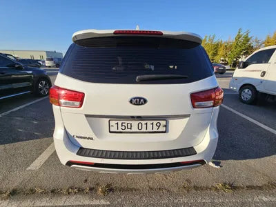 2015 Kia Carnival VIN: