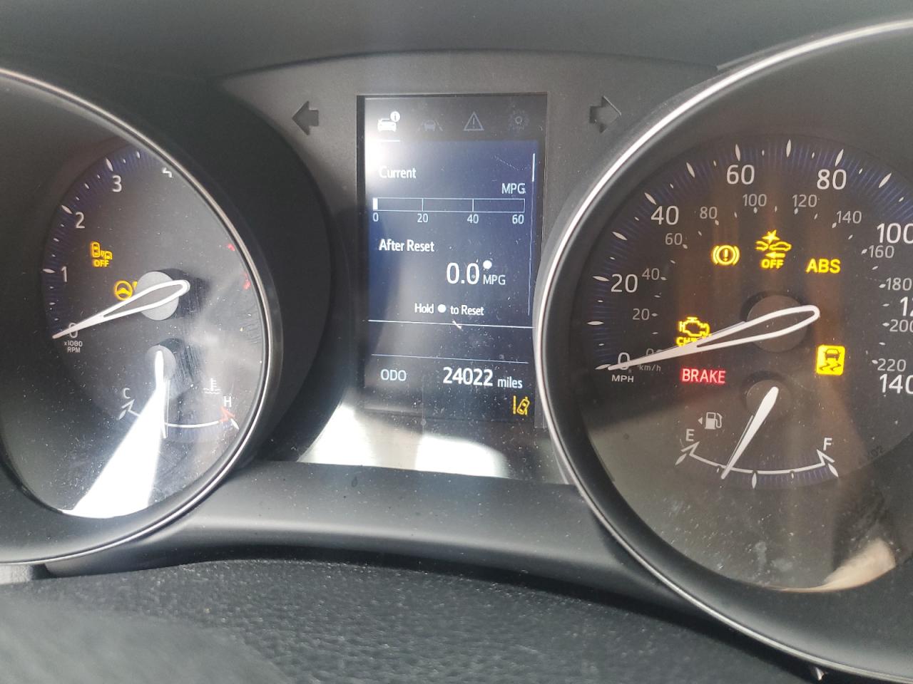 2022 TOYOTA C-HR XLE VIN:NMTKHMBX6NR147915