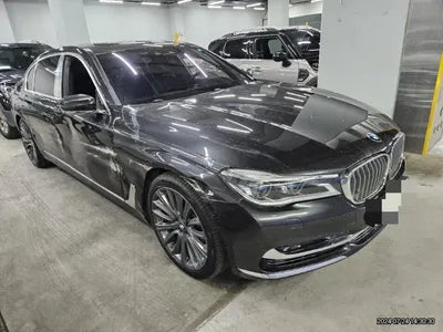 2016 BMW 750 VIN:
