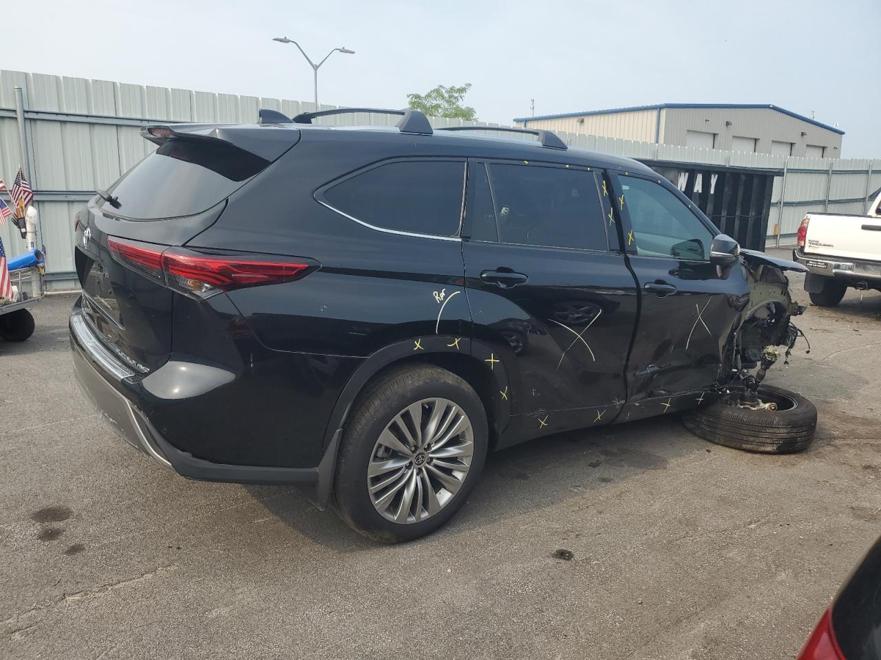 2023 TOYOTA HIGHLANDER L VIN:5TDKDRBH3PS004636