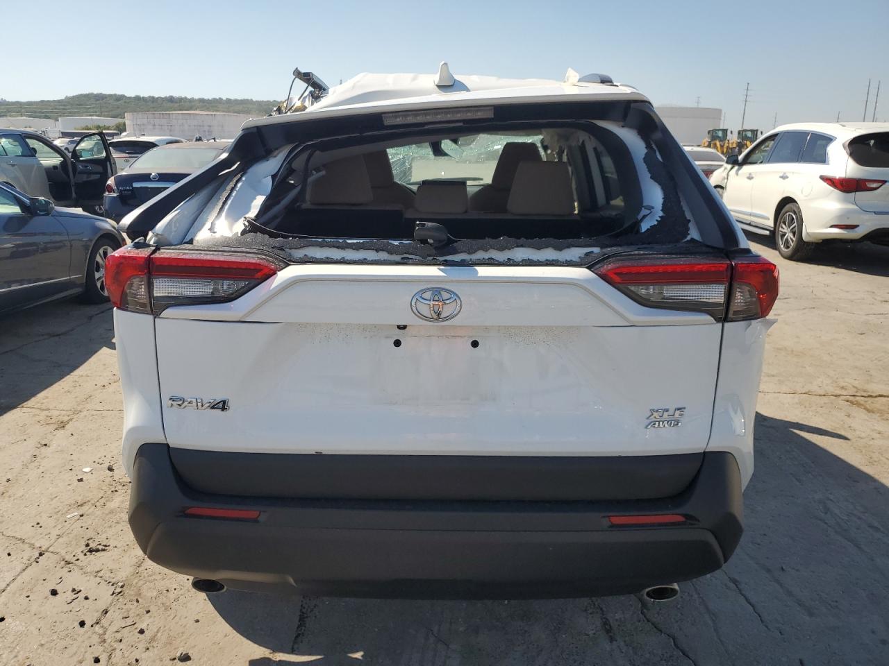 2022 TOYOTA RAV4 XLE VIN:2T3P1RFV3NW271673