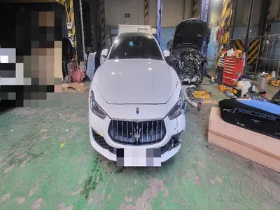 2018 Maserati Ghibli VIN: