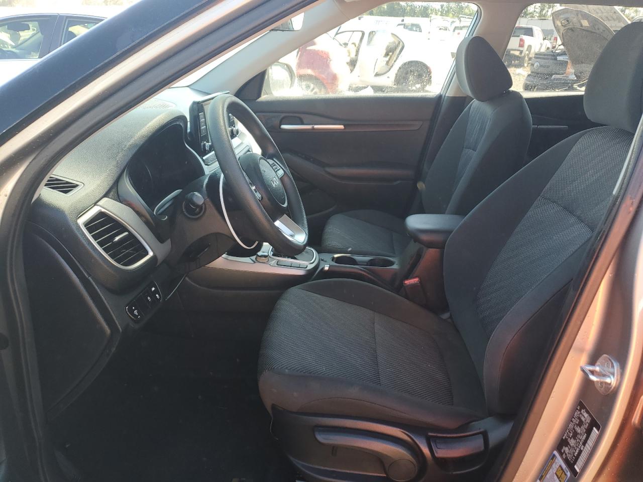 2023 KIA SELTOS LX VIN:KNDEPCAA3P7370564