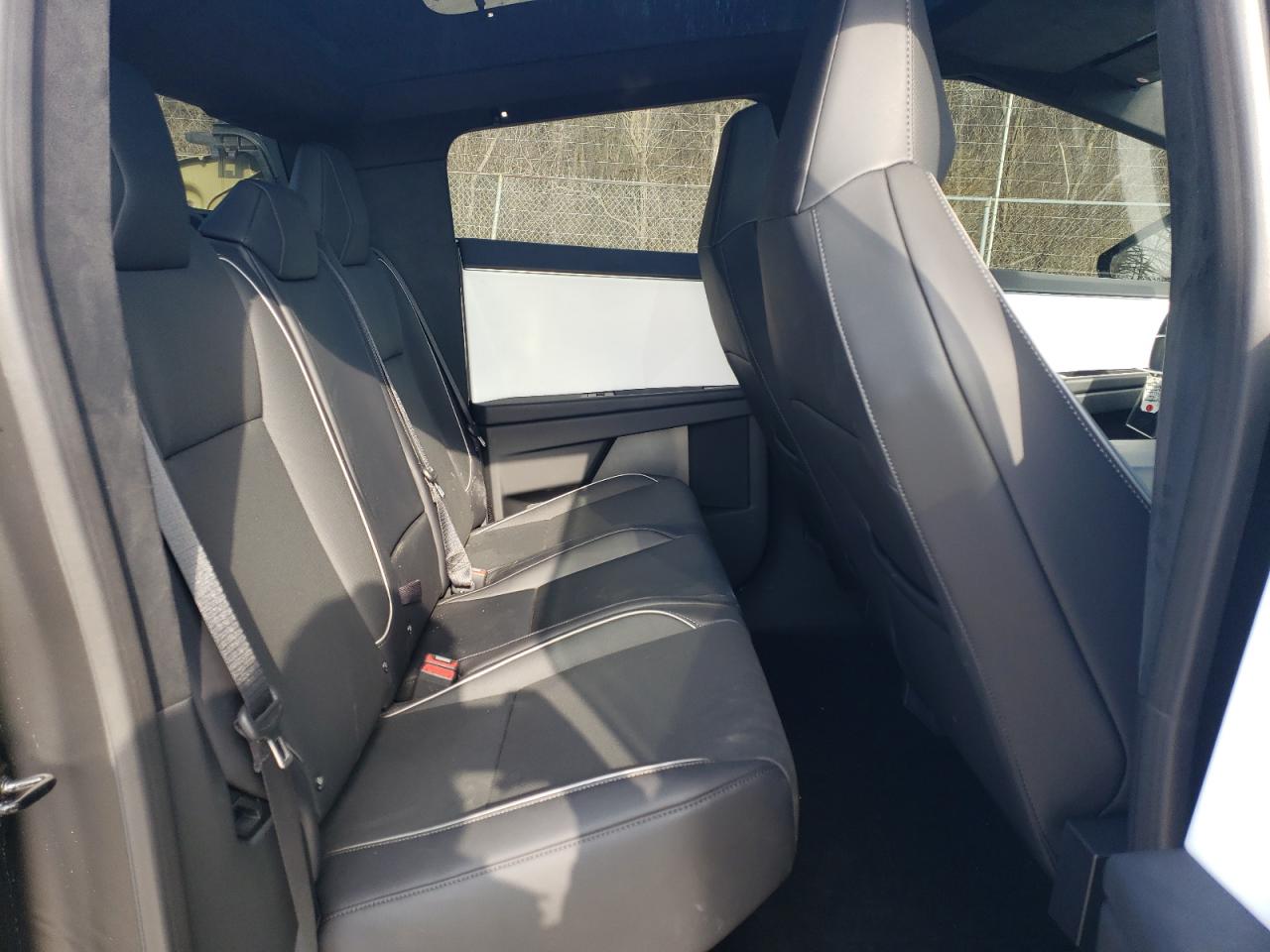 2024 TESLA CYBERTRUCK  VIN:7G2CEHED6RA006192