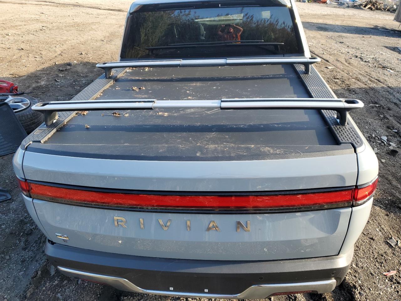 2022 RIVIAN R1T ADVENTURE VIN:7FCTGAAA2NN006053