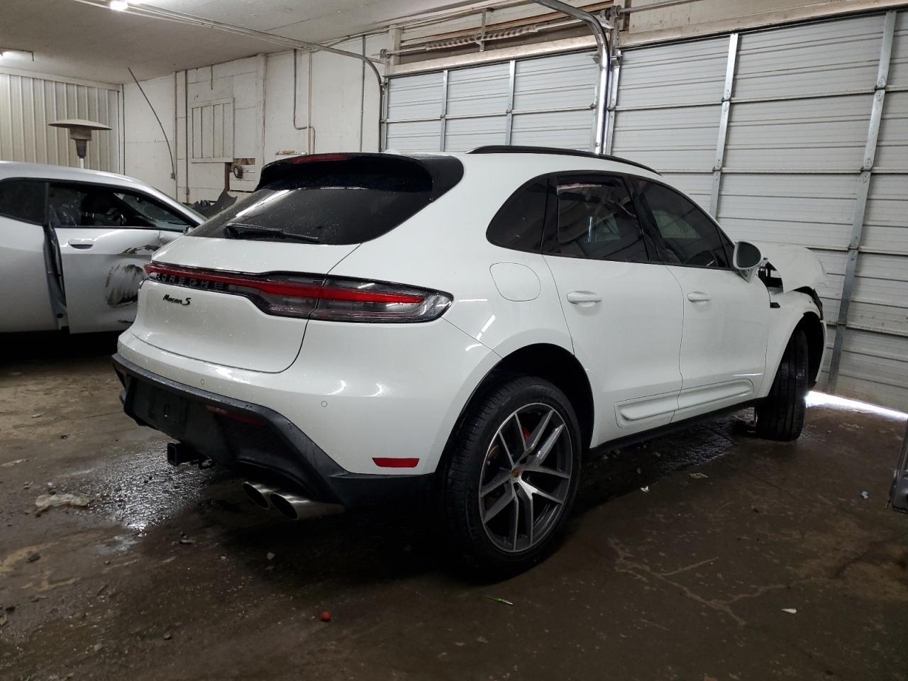 2022 PORSCHE MACAN S VIN:WP1AG2A54NLB21558