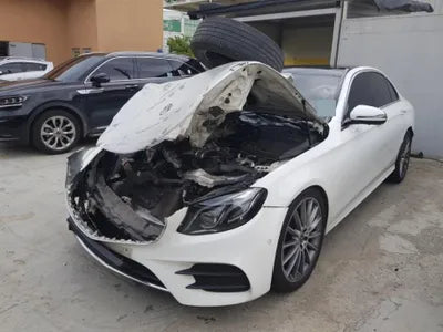 2017 Mercedes-Benz E 300 WDDZF4KB2HA275991 VIN:WDDZF4KB2HA275991
