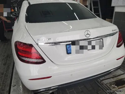 2018 Mercedes-Benz E 300 VIN: