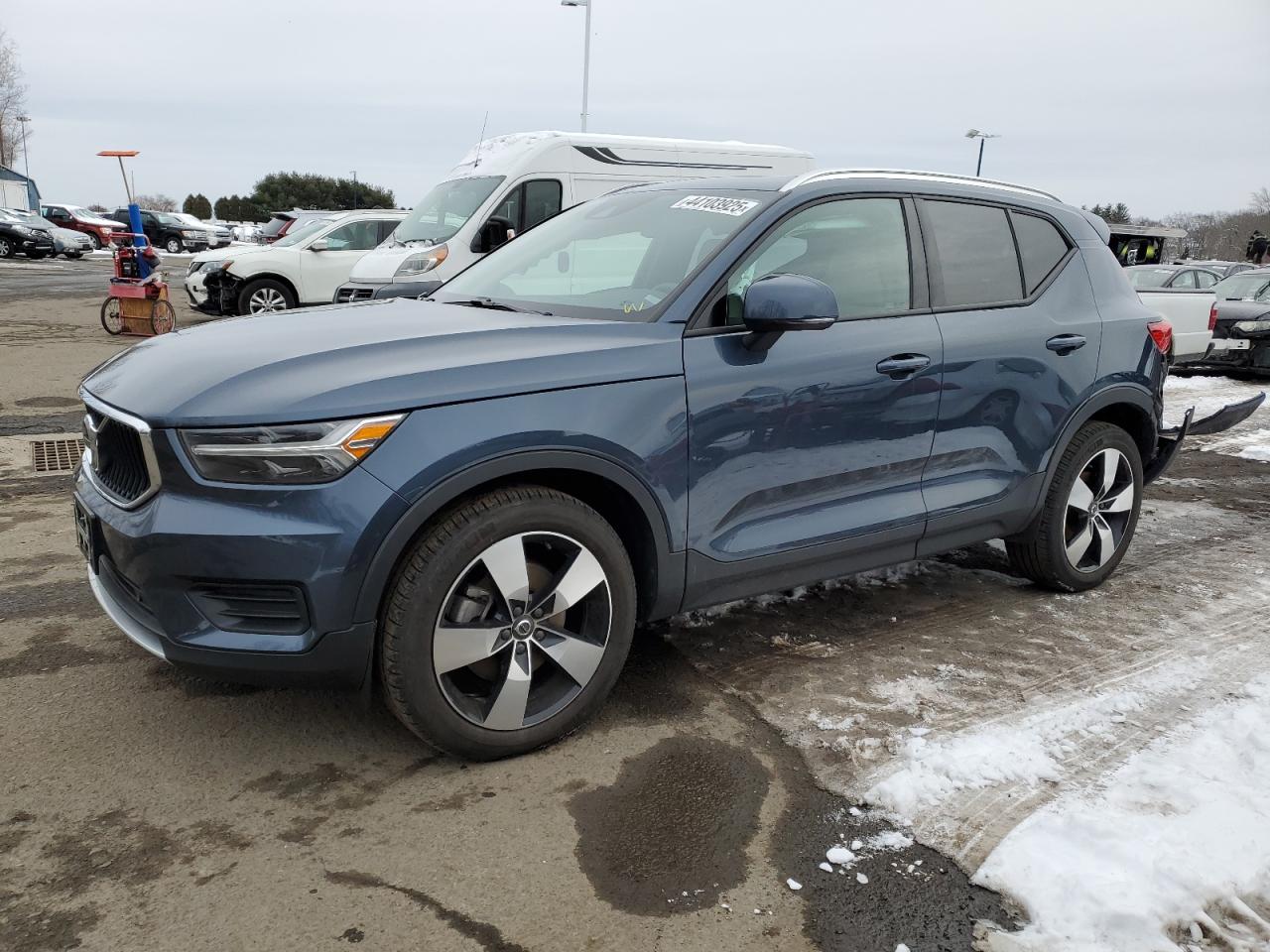 2022 VOLVO XC40 T5 MOMENTUM VIN:YV4162UK2N2698887