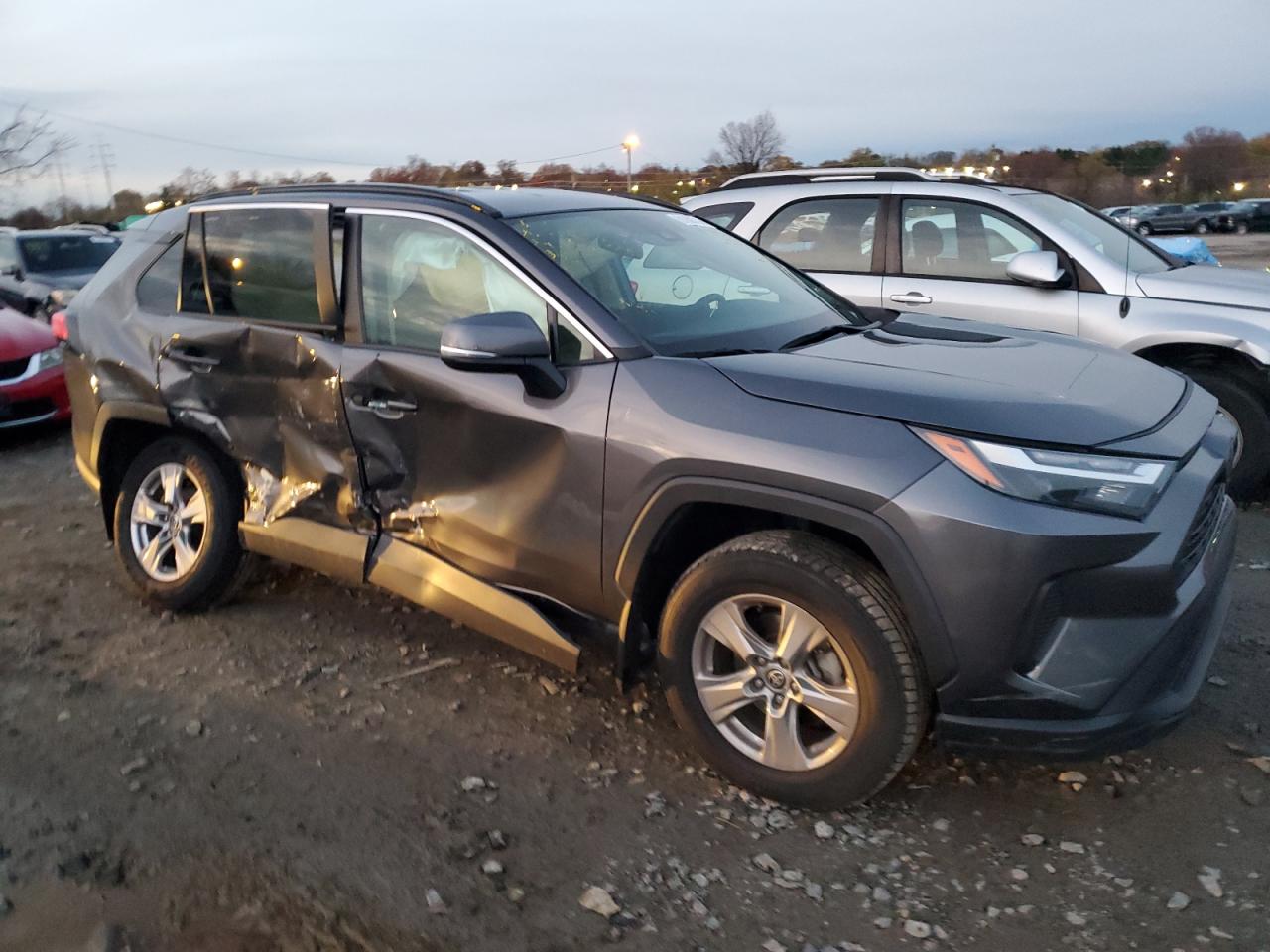 2022 TOYOTA RAV4 XLE VIN:2T3P1RFVXNC285622