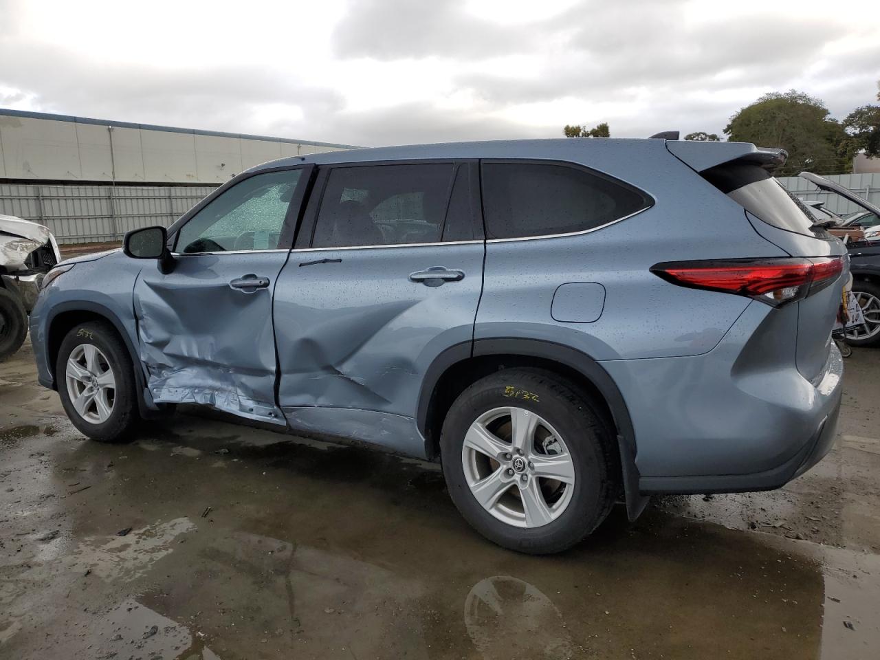 2022 TOYOTA HIGHLANDER L VIN:5TDBZRBH7NS220732