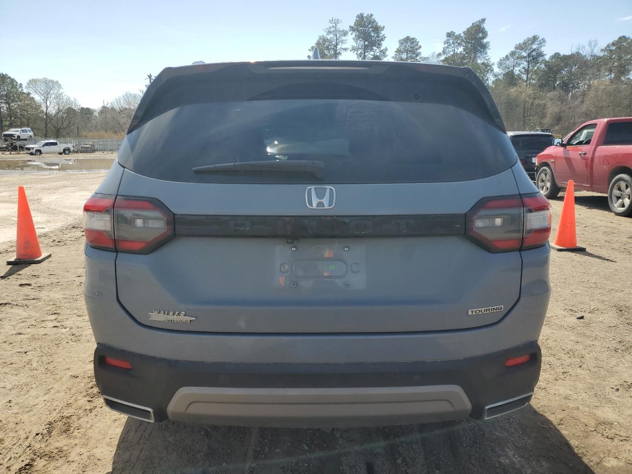 2024 HONDA PILOT TOURING VIN:5FNYG2H74RB010623