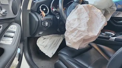 2015 Mercedes-Benz C 200 VIN: