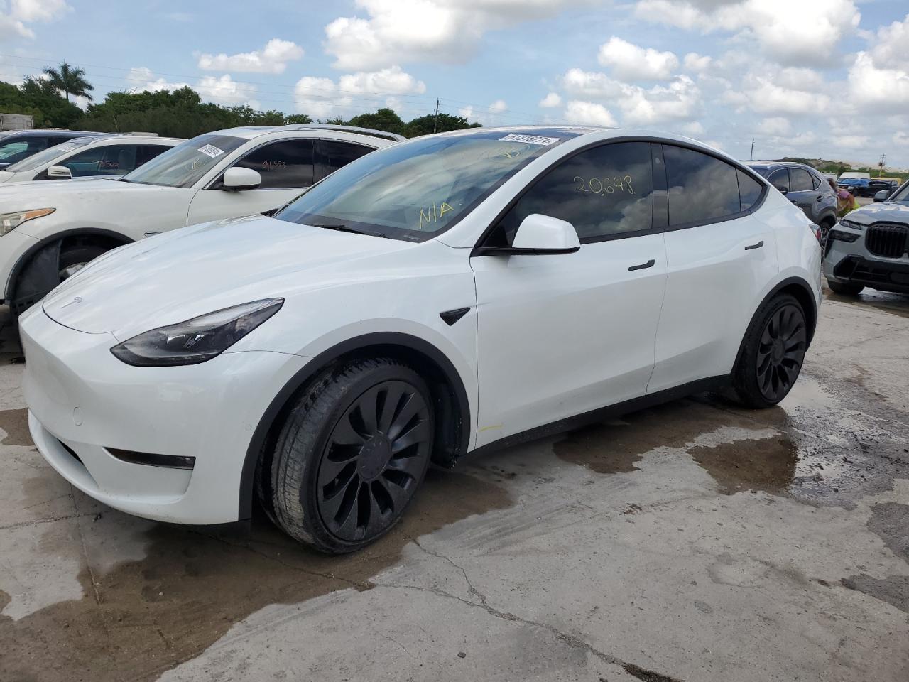 2022 TESLA MODEL Y  VIN:7SAYGDEFXNF372346