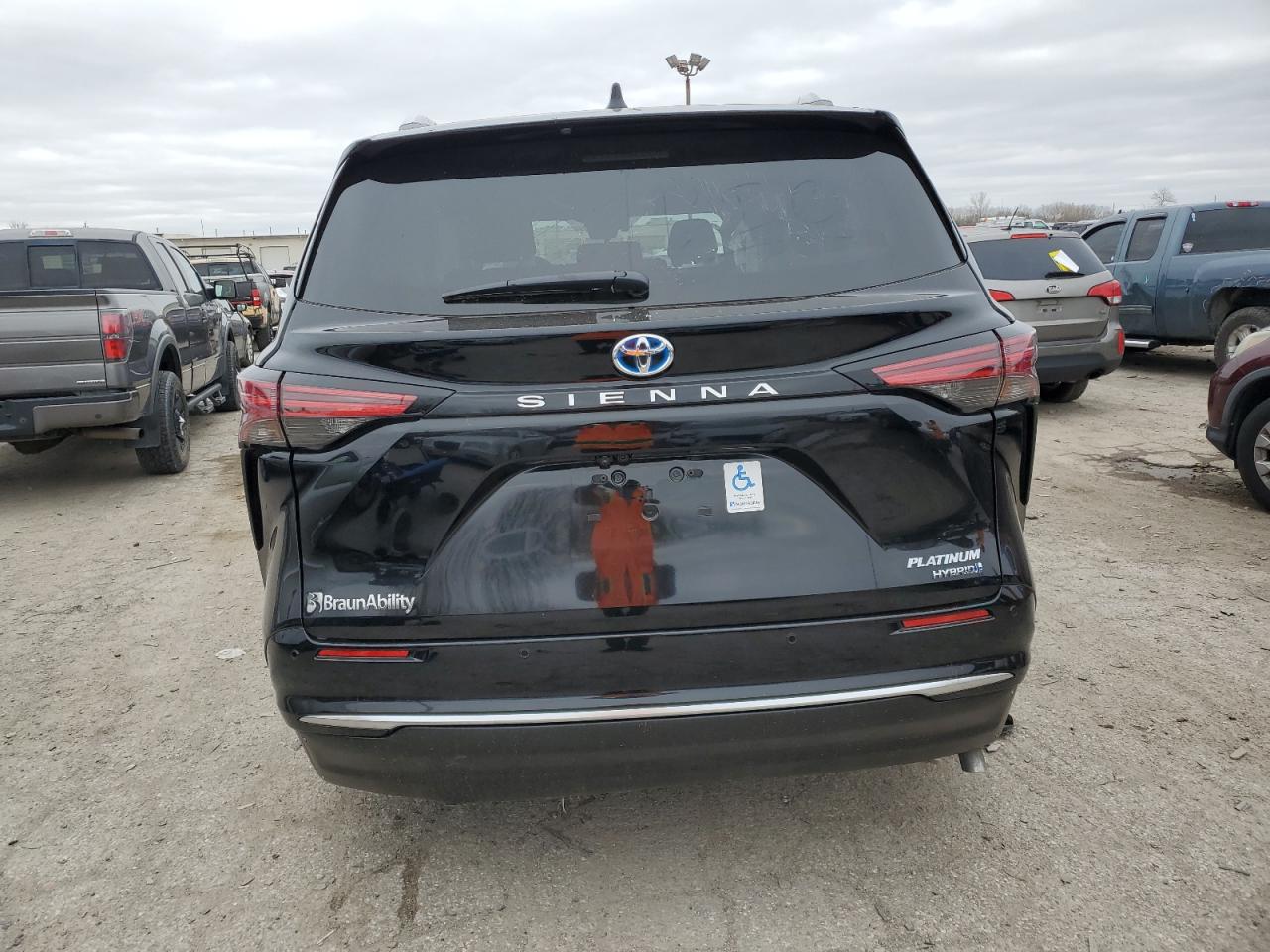 2023 TOYOTA SIENNA LIMITED VIN:5TDERKEC6PS175340