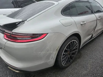 2020 Porsche Panamera VIN: