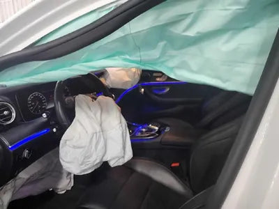 2016 Mercedes-Benz E 300 VIN: