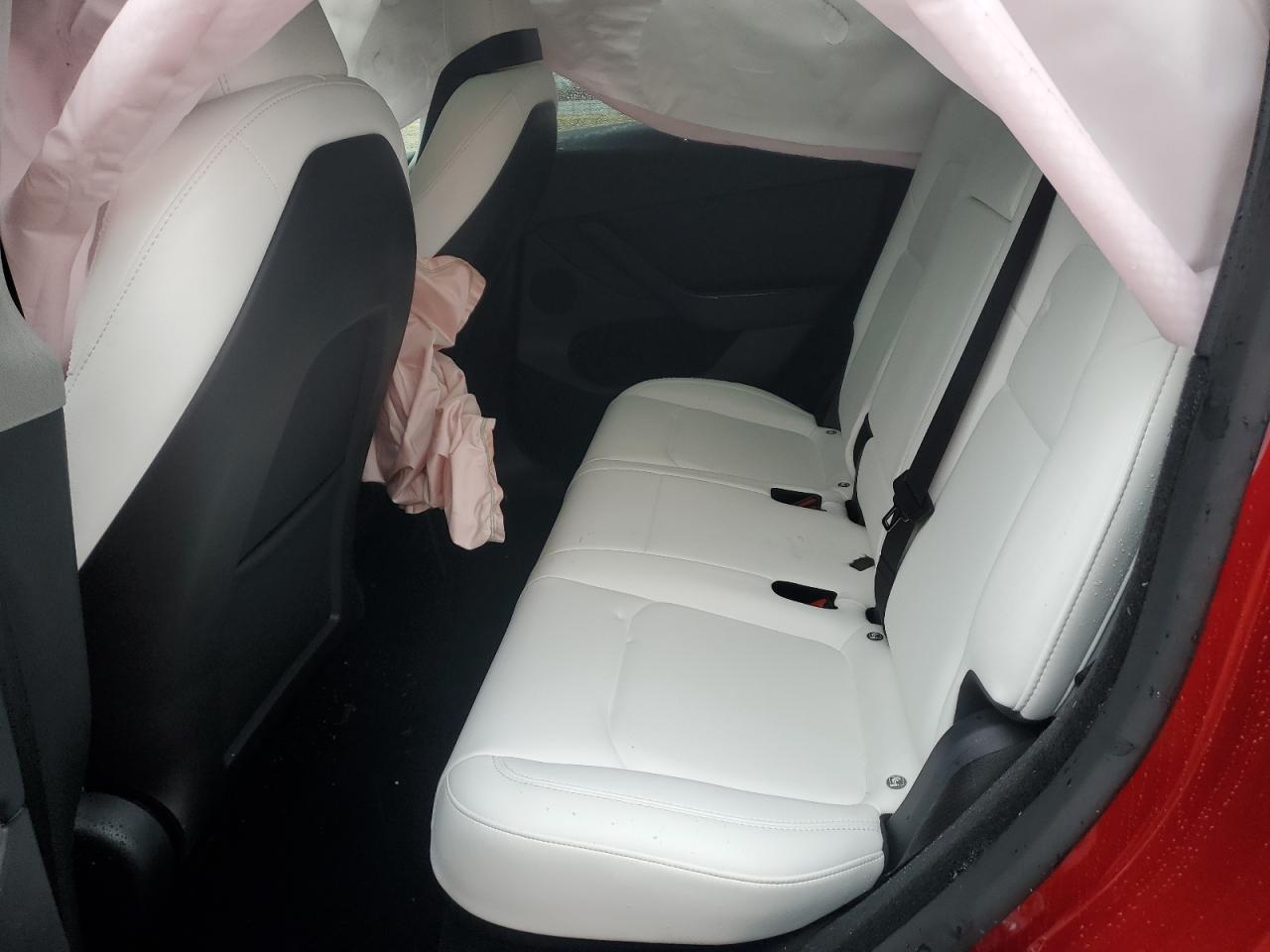 2024 TESLA MODEL Y  VIN:7SAYGDEE8RF183711