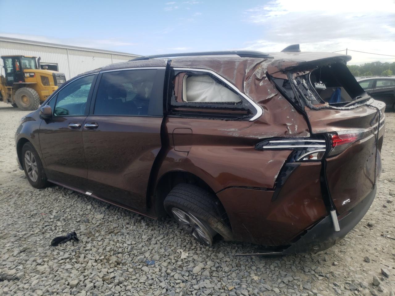 2022 TOYOTA SIENNA XLE VIN:5TDYSKFC4NS043805