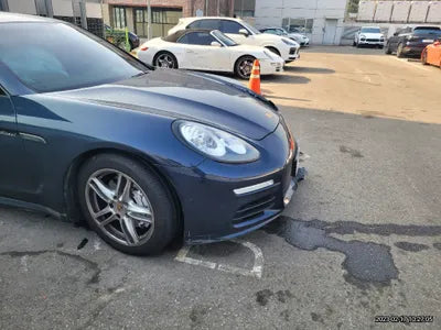 2015 Porsche Panamera VIN: