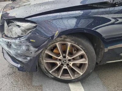 2018 Mercedes-Benz E 300 VIN: