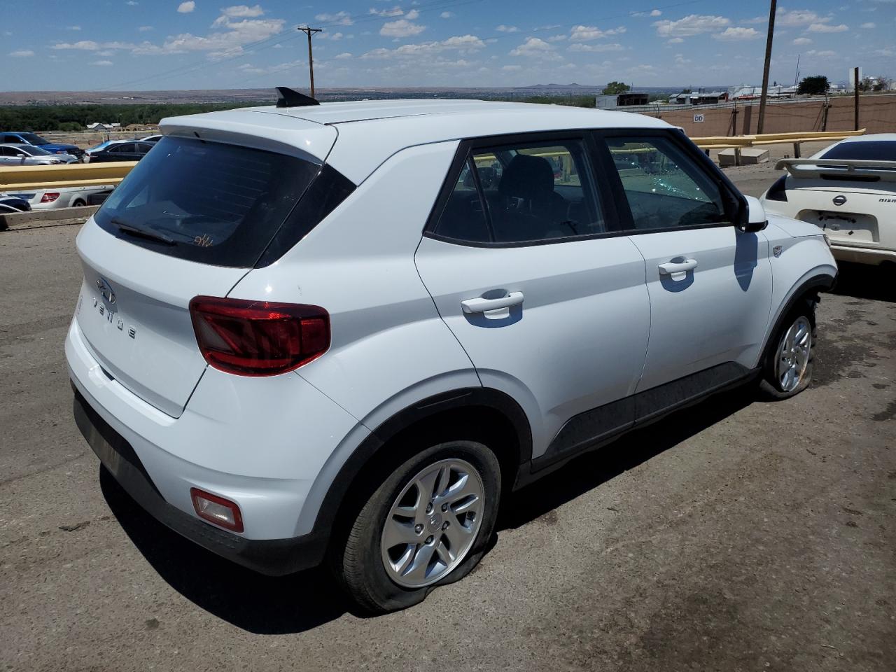 2022 HYUNDAI VENUE SE VIN:KMHRB8A3XNU156583