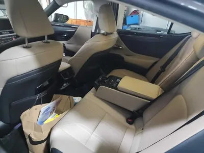 2018 Lexus ES 300 VIN: