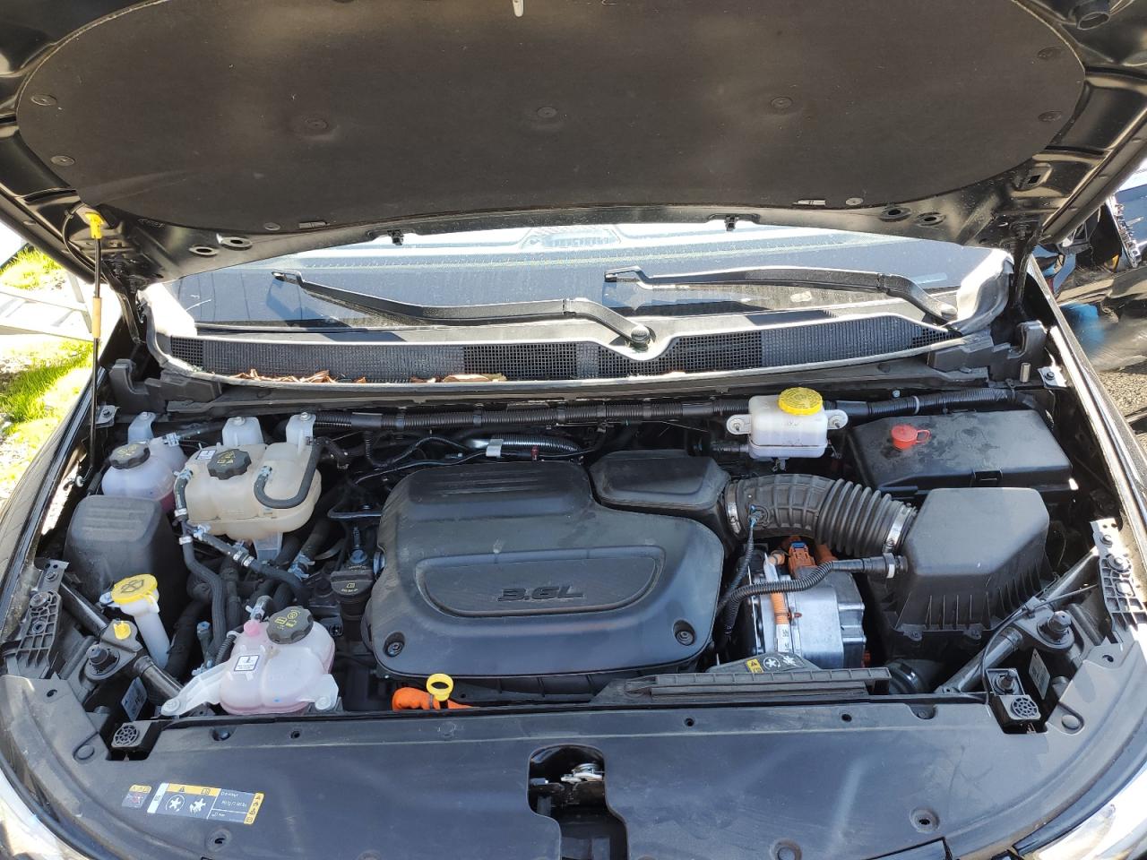 2024 CHRYSLER PACIFICA HYBRID SELECT VIN:2C4RC1S70RR150160