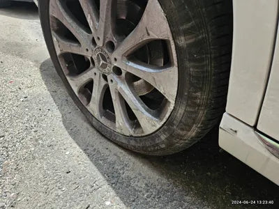 2019 Mercedes-Benz E 300 VIN: